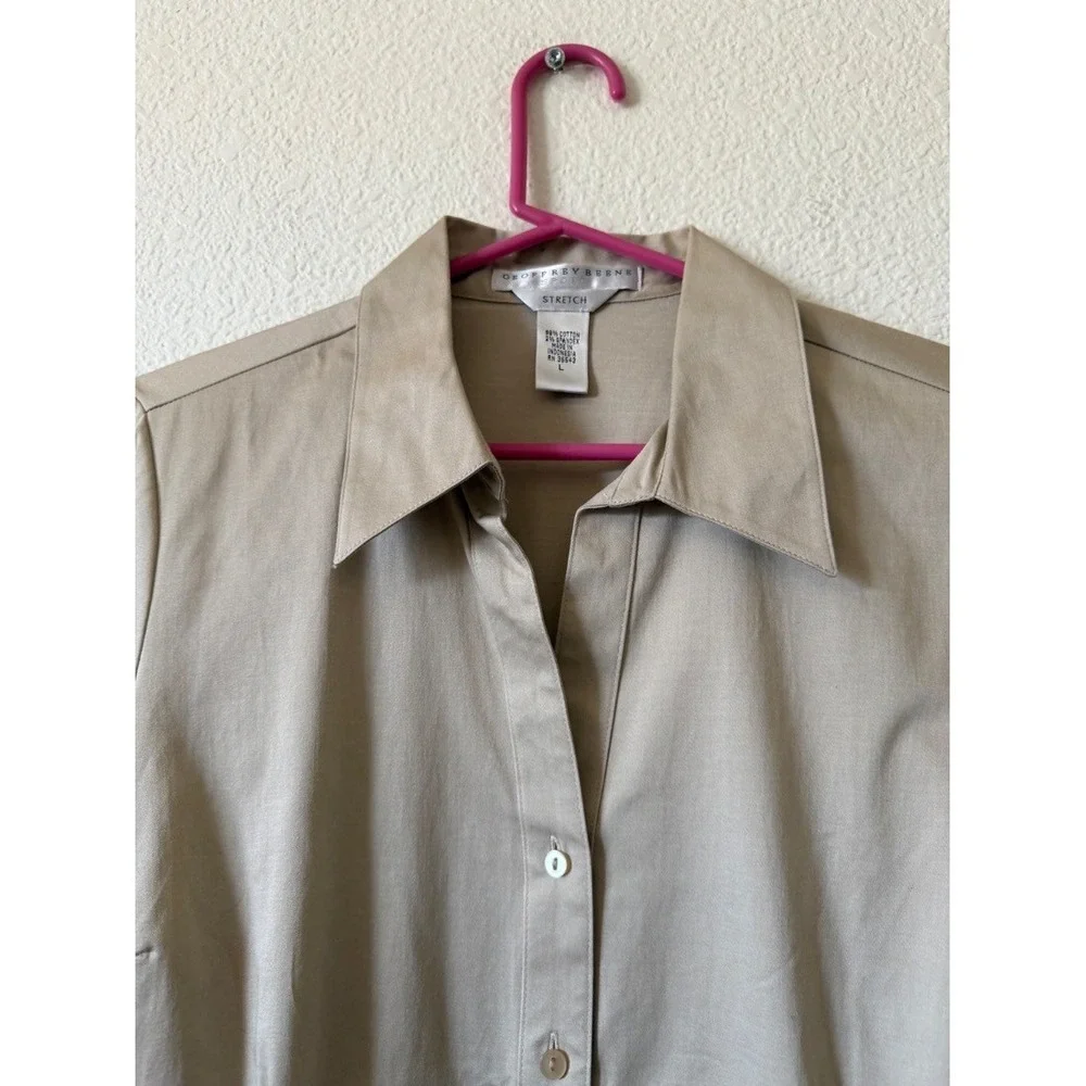 Geoffrey Beene Sport Womens Stretch Button Down Shirt Blouse Khaki Tan Size L